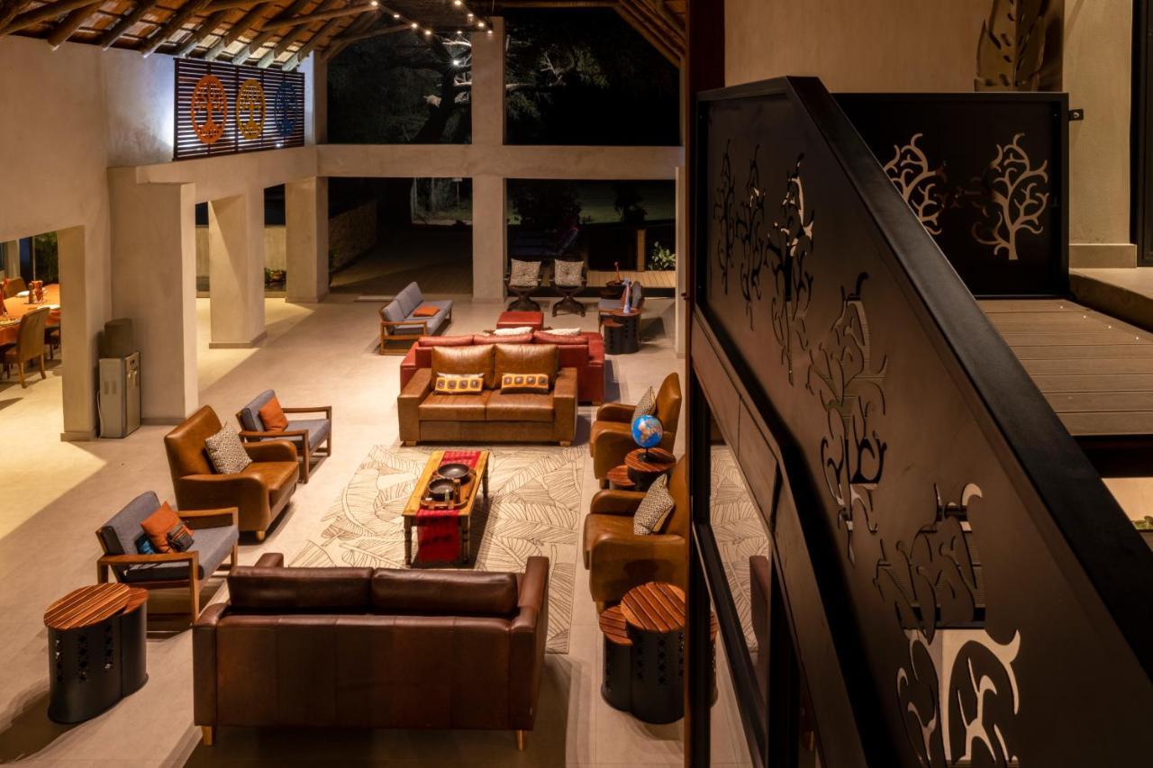 Chobe River Lodge คาซาเนอ ภายนอก รูปภาพ
